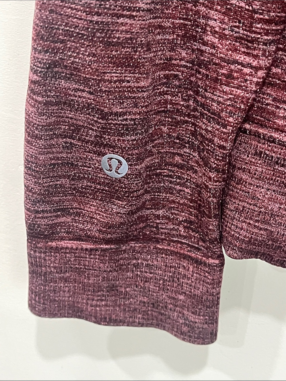 Lululemon Engineered Warmth Long Sleeve Crew in Cassis/ Pomegranate/ Black M - Picture 8 of 14